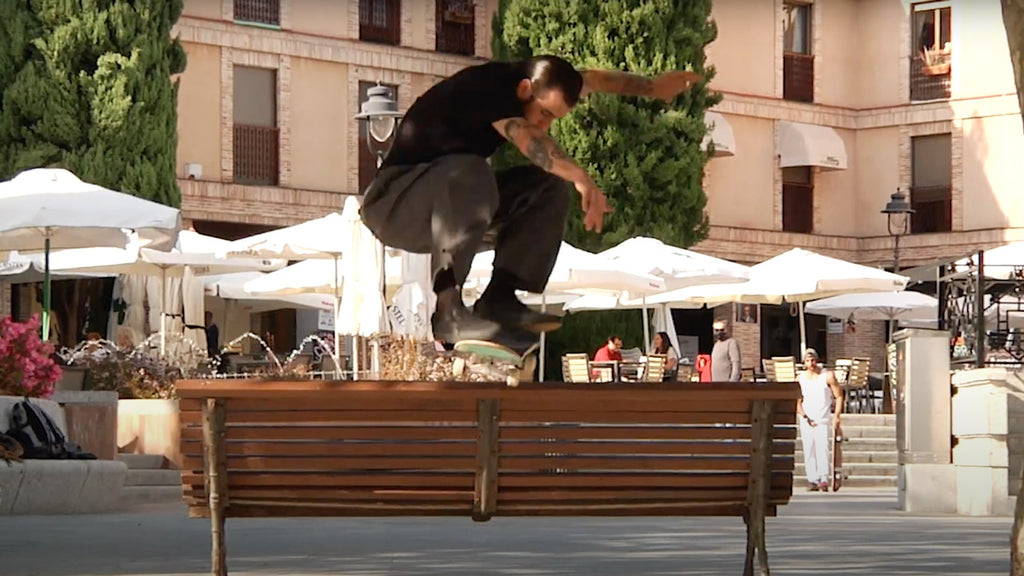 Adrian Del Campo Raw Adventure [VEINTE] Video